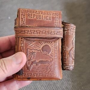 Brown Leather Reptile Accessory